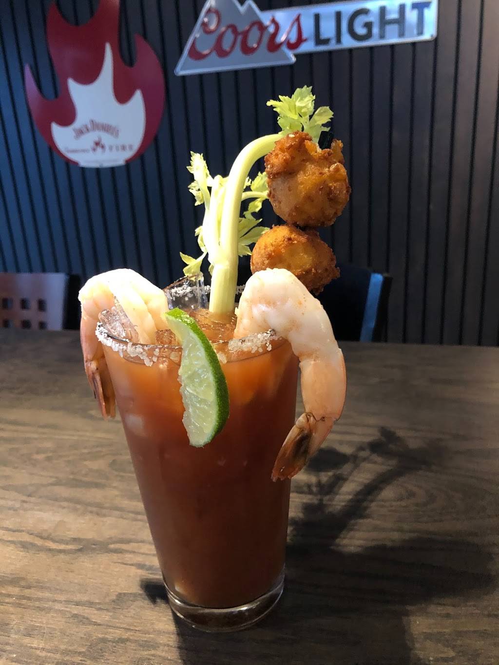 The Catch & The Wedge | restaurant | 2320 S Air Depot Blvd, Midwest City, OK 73110, USA | 4059313826 OR +1 405-931-3826