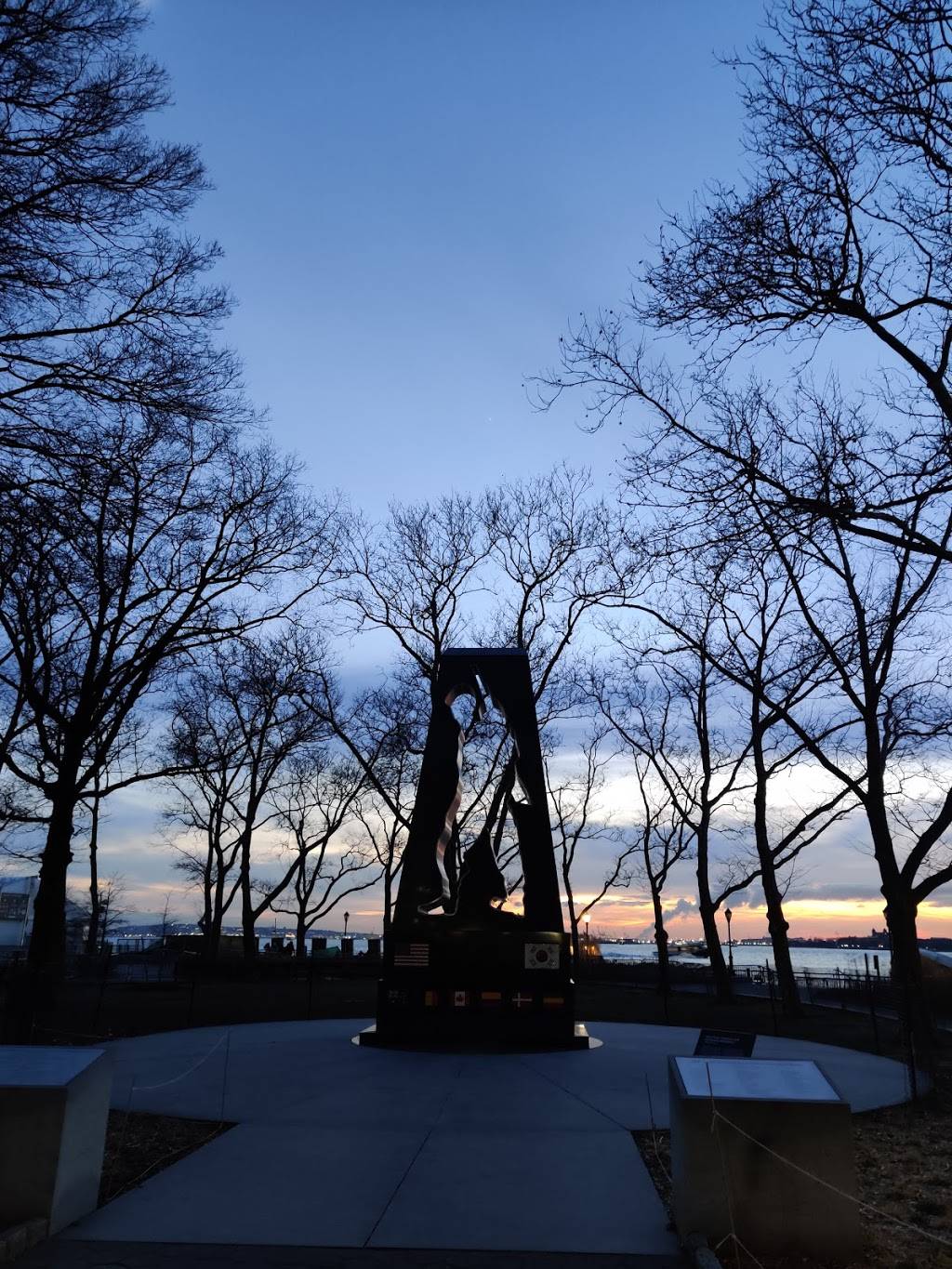 The Oyster House at Pier A | restaurant | 22 Battery Pl, New York, NY 10004, USA | 2127850153 OR +1 212-785-0153