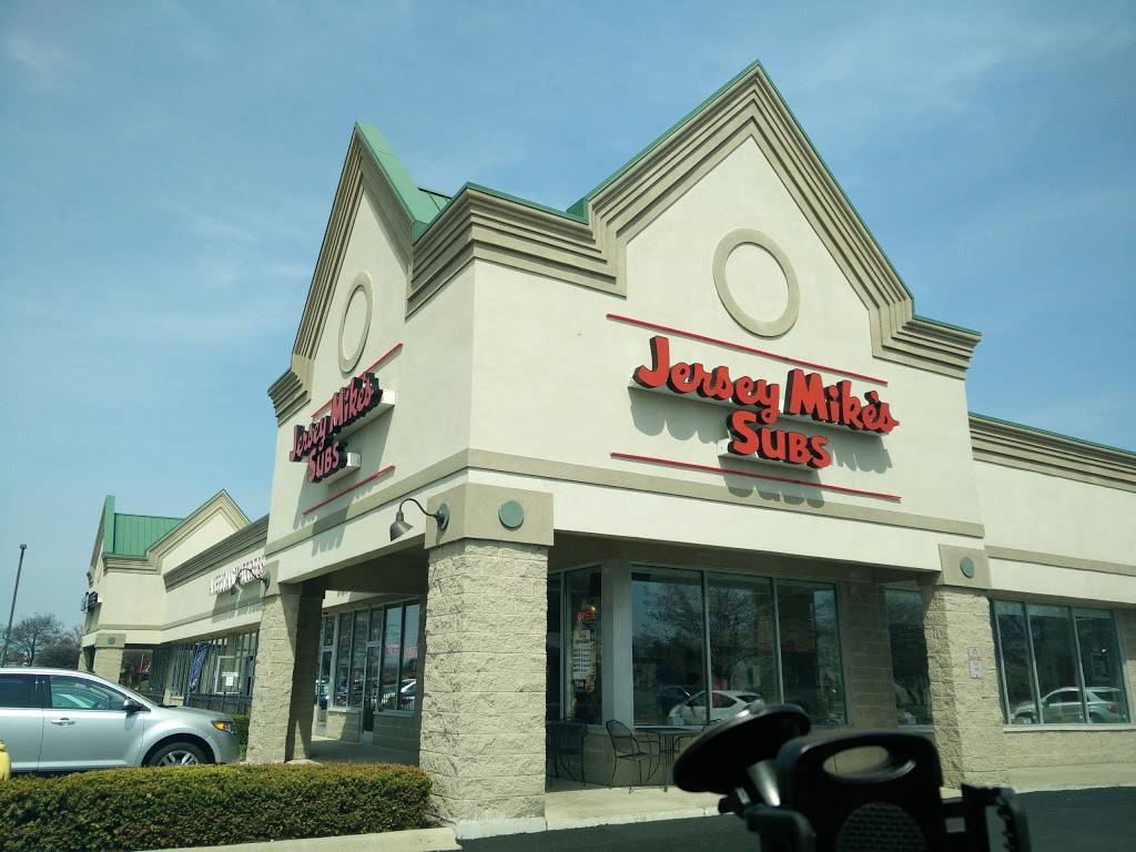 Jersey Mikes Subs | meal takeaway | 214 N Weber Rd, Bolingbrook, IL 60440, USA | 6302266855 OR +1 630-226-6855