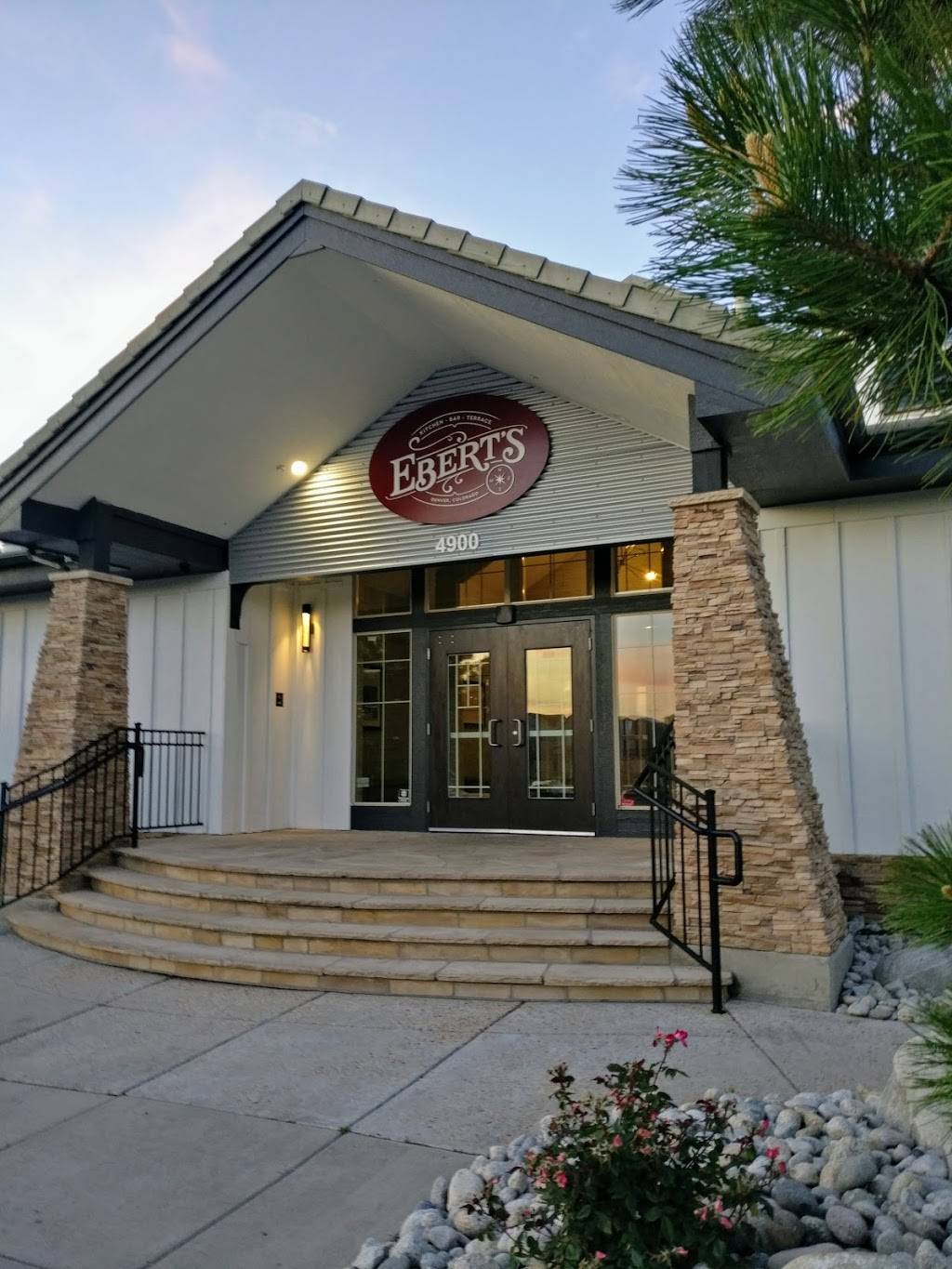 Eberts Terrace | restaurant | 4900 Himalaya Rd, Denver, CO 80249, USA | 3039574096 OR +1 303-957-4096
