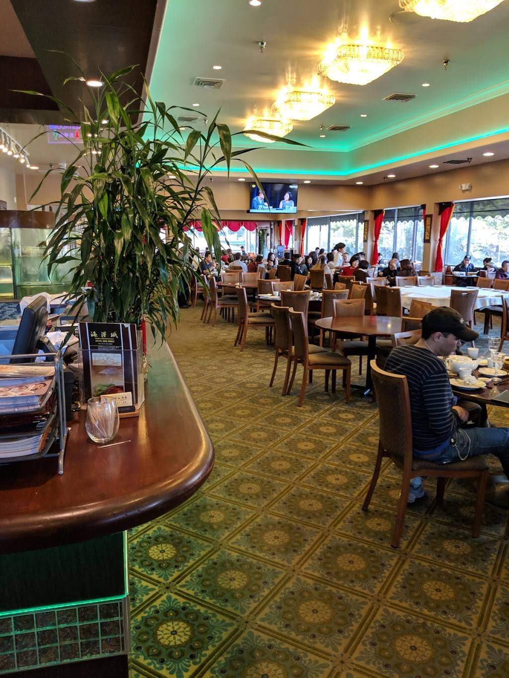 Harbor Villa Restaurant | restaurant | 5238 Diamond Heights Blvd, San Francisco, CA 94131, USA | 4152828883 OR +1 415-282-8883