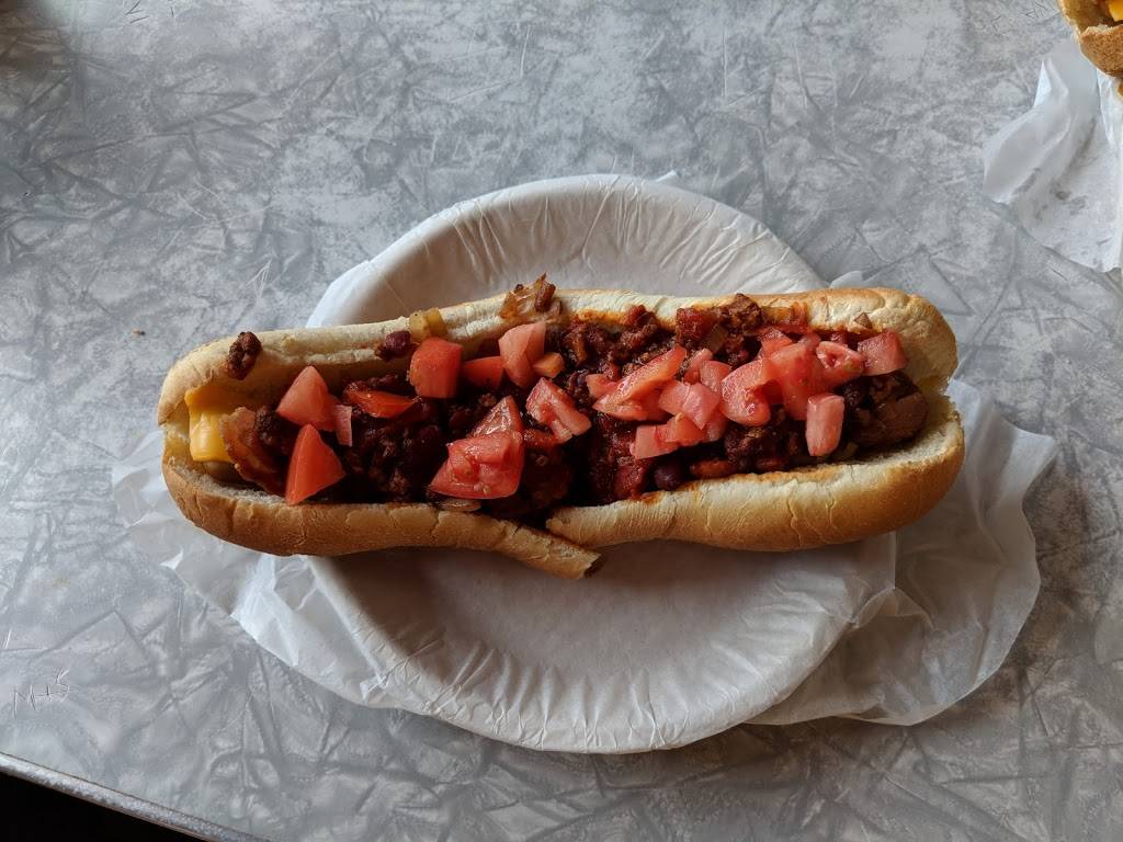 Easterbrooks Hotdog Stand | restaurant | 694 Spring Gardens Rd, Burlington, ON L7T 1J3, Canada | 9055279679 OR +1 905-527-9679