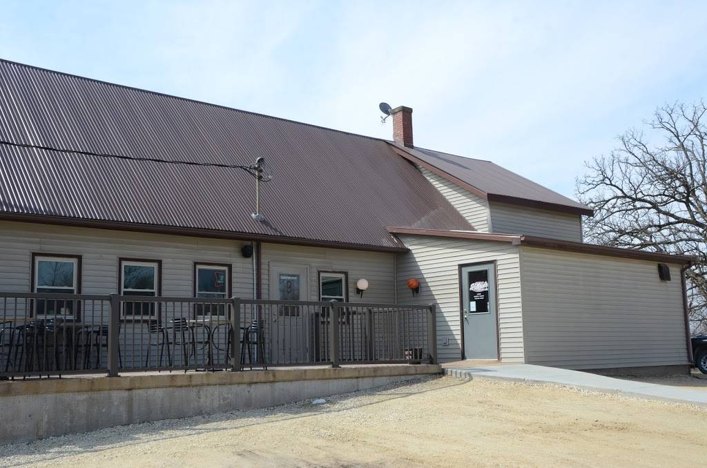 Hillside Sports Bar & Grill | restaurant | 21592 US-151 BUS, Monticello, IA 52310, USA | 3194653624 OR +1 319-465-3624