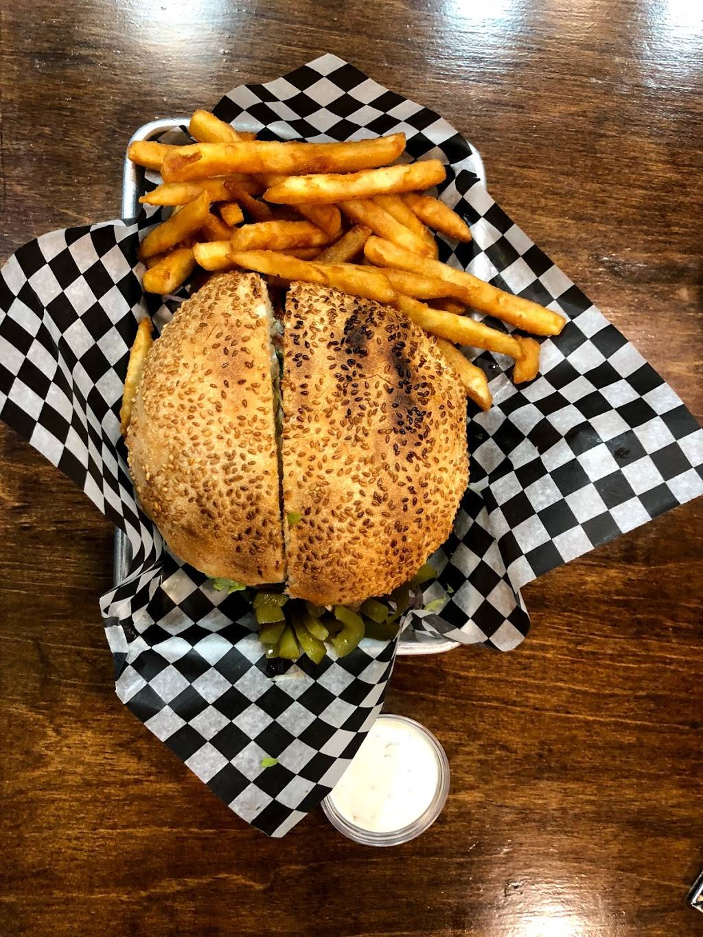 Yummis/Chip-N-Dip | restaurant | 9839 Yonge St, Richmond Hill, ON L4C 1V2, Canada | 9057638200 OR +1 905-763-8200