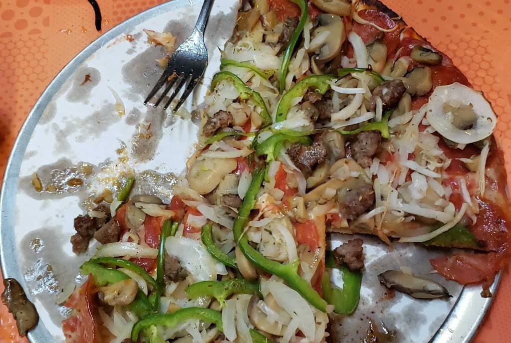 Melting Pot Pizza | restaurant | 138 W 14th St, Front Royal, VA 22630, USA | 5406366146 OR +1 540-636-6146