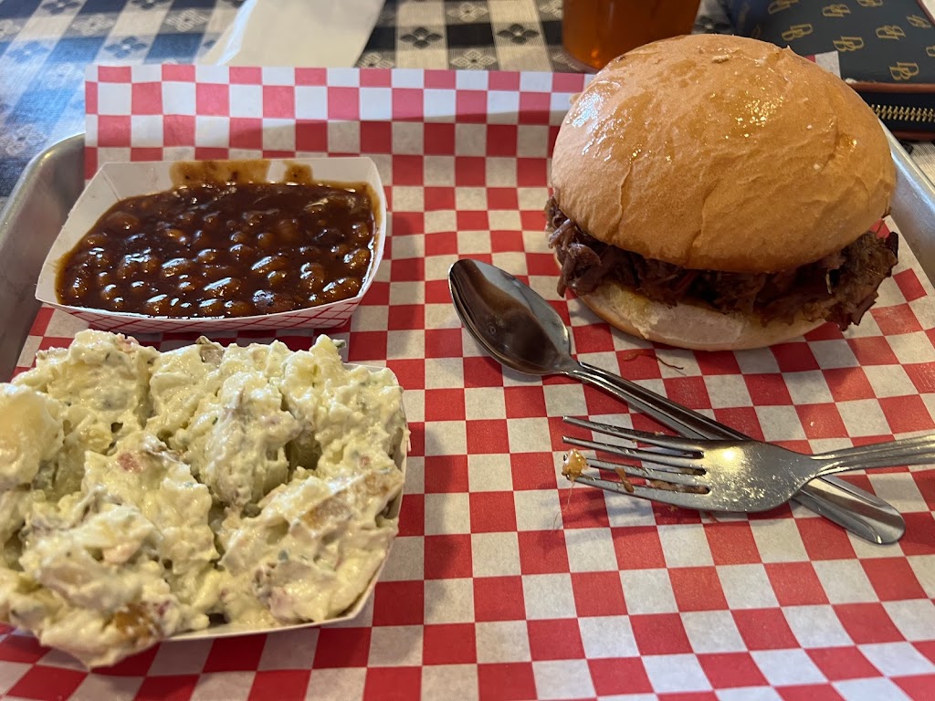 Rub ‘Em Tender BBQ | restaurant | 5910 Alma Hwy, Van Buren, AR 72956, USA | 4792790384 OR +1 479-279-0384