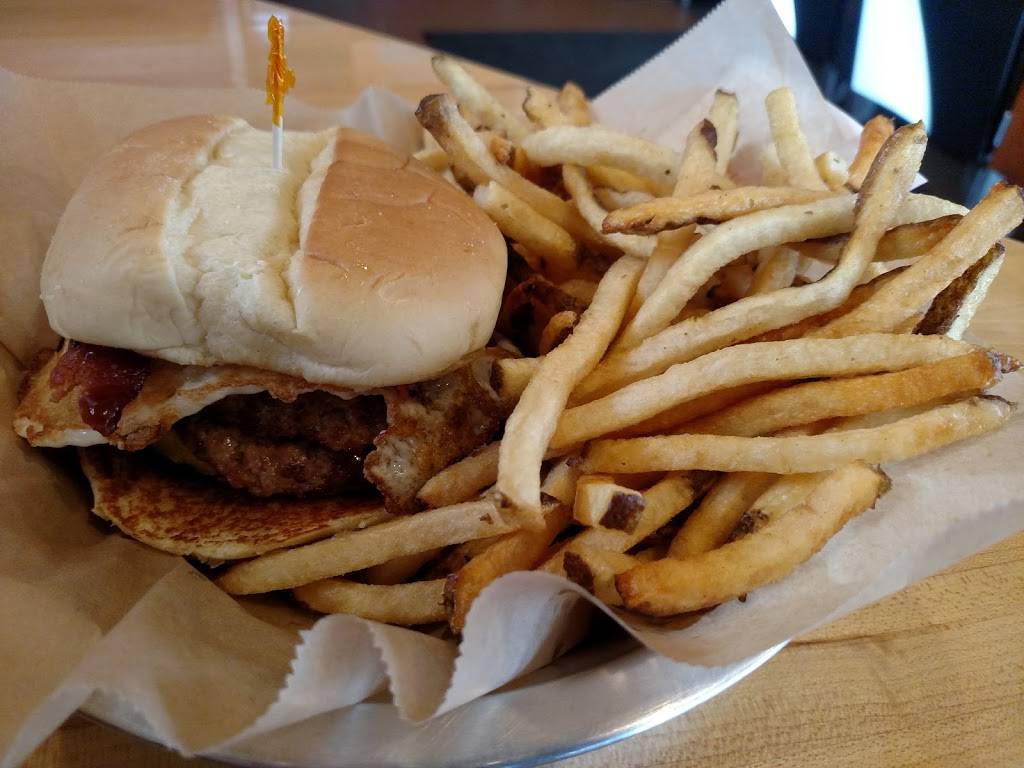 Meatheads | restaurant | 6734 Lincoln Ave, Lincolnwood, IL 60712, USA | 8478524048 OR +1 847-852-4048