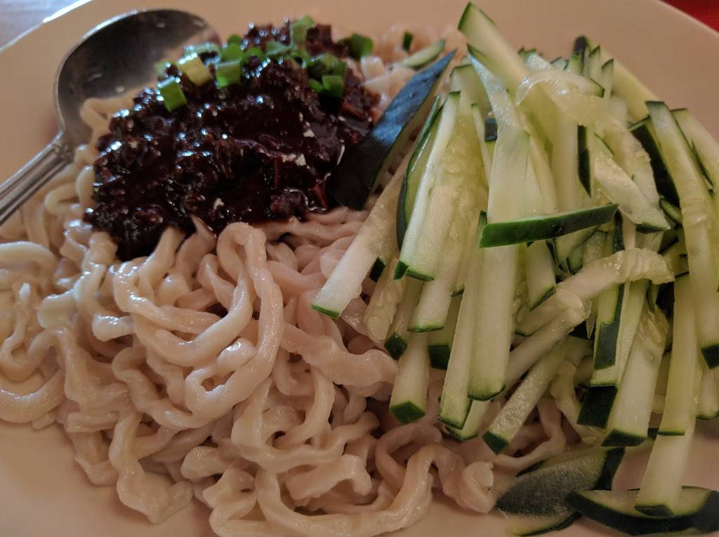 Katys Dumpling House | restaurant | 1113 Lake St, Oak Park, IL 60301, USA | 7083839888 OR +1 708-383-9888