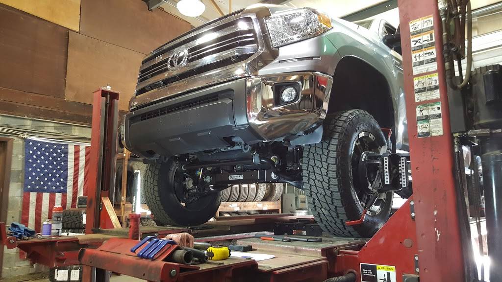 Hardees | restaurant | 1211 N Main St, Bladenboro, NC 28320, USA | 9108634030 OR +1 910-863-4030