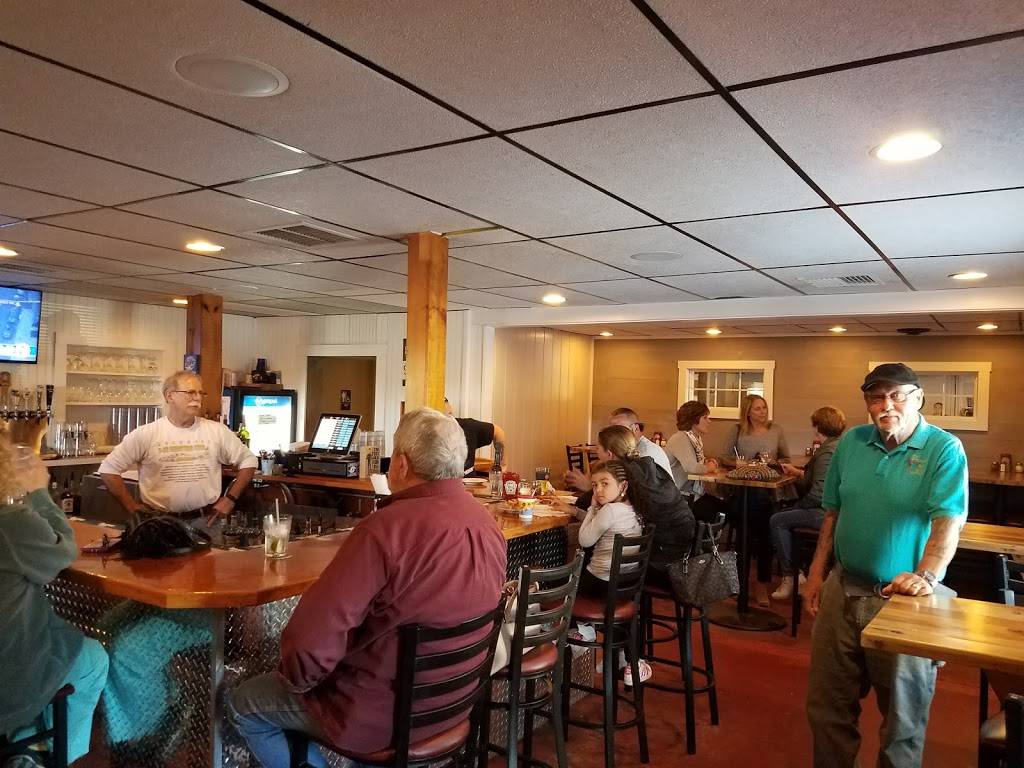 Pauls Pizza & Seafood | restaurant | 14 Benham Rd, Falmouth, MA 02540, USA | 5085485838 OR +1 508-548-5838