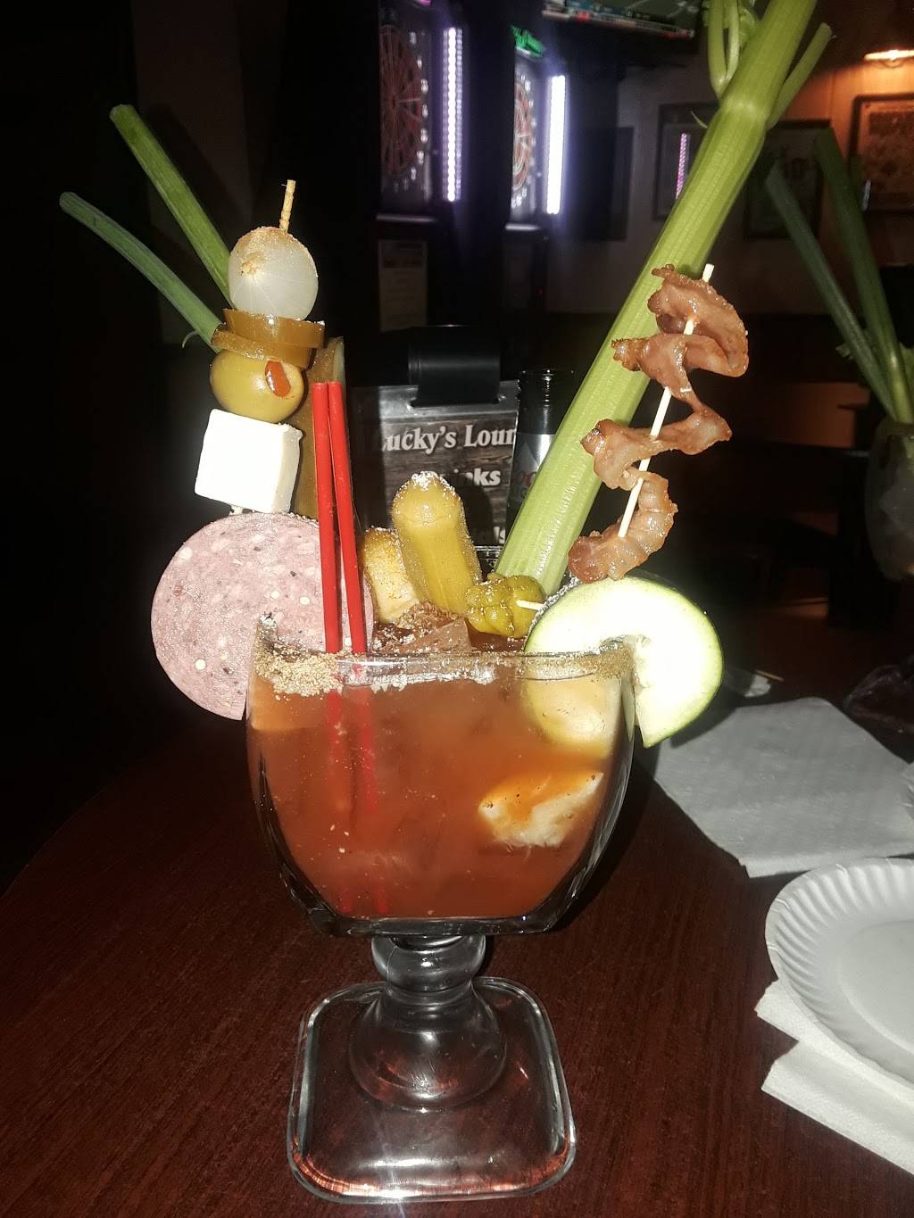 Luckys Lounge | meal takeaway | 6605 95th St, Oak Lawn, IL 60453, USA | 7082373776 OR +1 708-237-3776