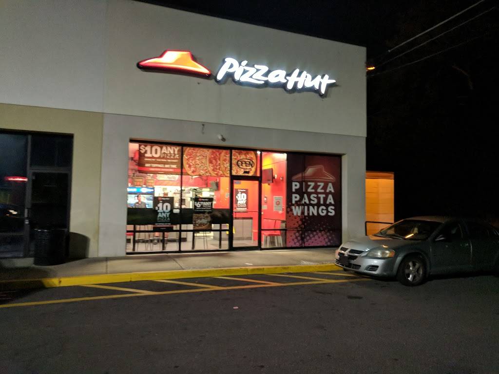 Pizza Hut | restaurant | 162 Chase Ave, Waterbury, CT 06704, USA | 2037570050 OR +1 203-757-0050