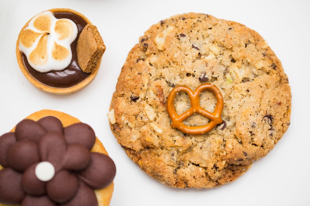 Sugar Bliss | restaurant | 122 S Wabash Ave, Chicago, IL 60603, USA | 3128459669 OR +1 312-845-9669