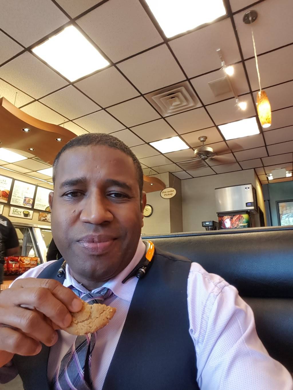 Subway | restaurant | 133-A Oyster Creek Dr, Lake Jackson, TX 77566, USA | 9792979558 OR +1 979-297-9558