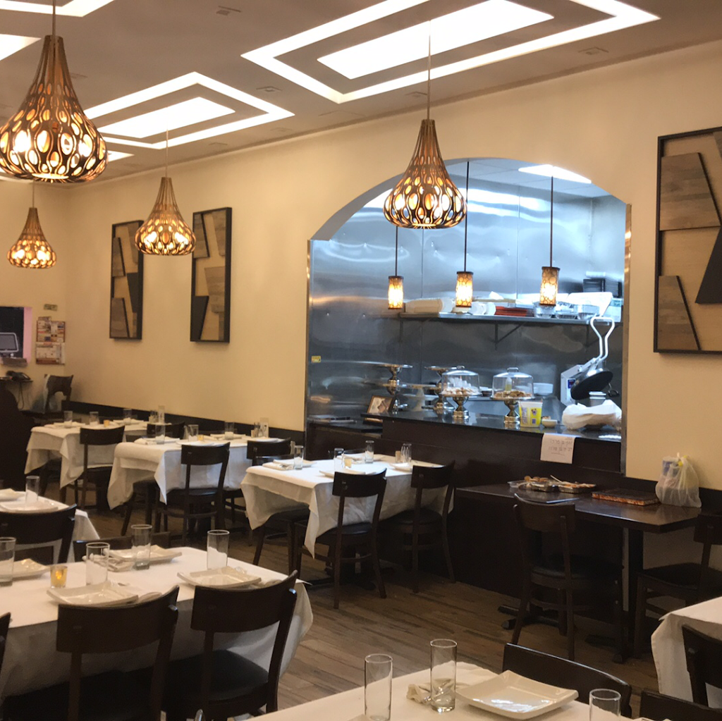 Mikhael la Tortia grill house | restaurant | 190-11 Union Tpke, Fresh Meadows, NY 11366, USA | 7187401675 OR +1 718-740-1675