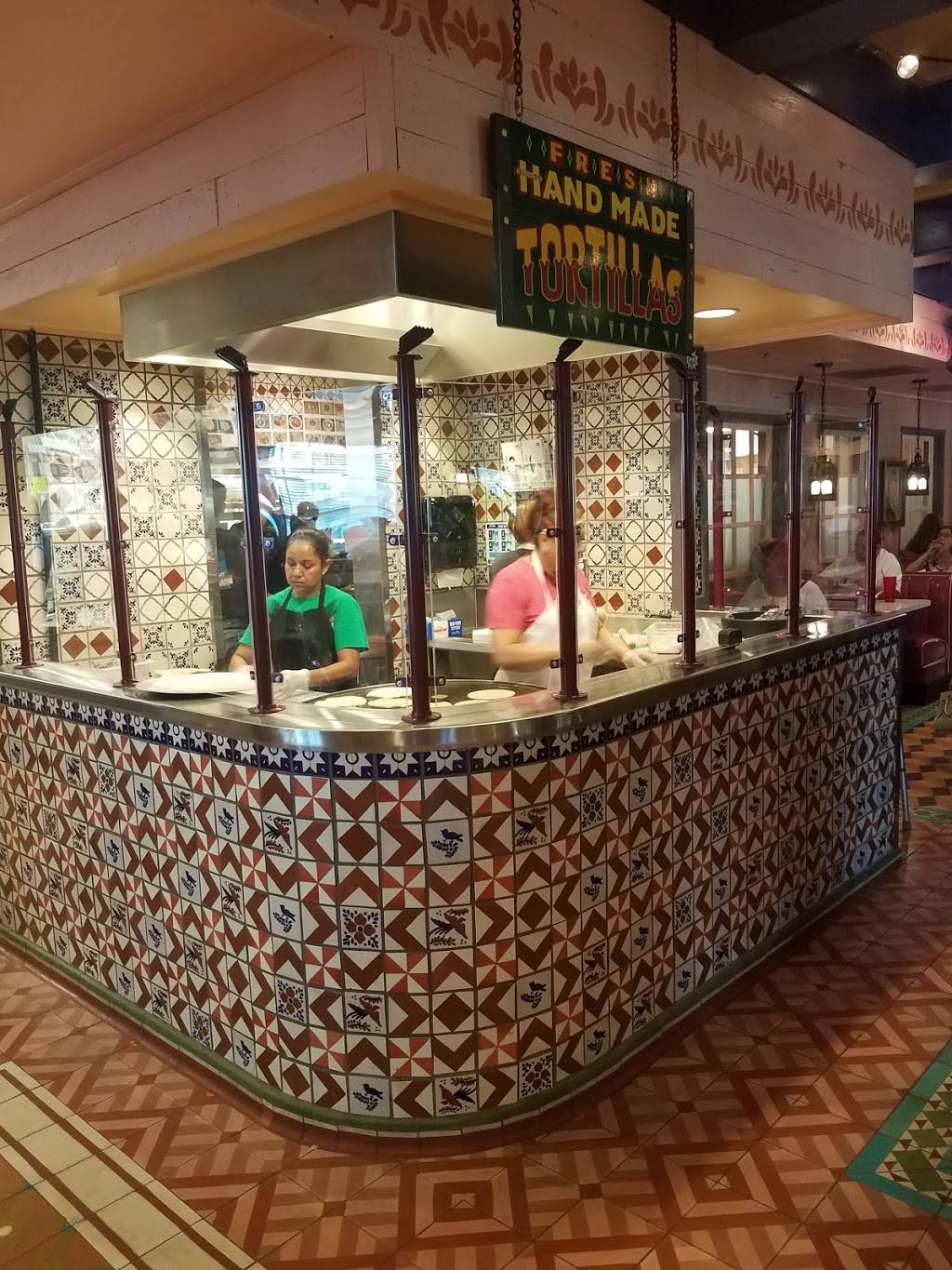 Chuys | restaurant | 15610 South La Grange Road, Orland Park, IL 60462, USA | 7084035334 OR +1 708-403-5334