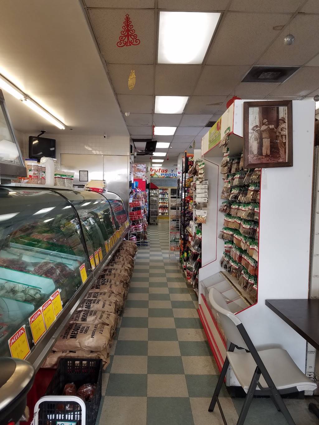 Carniceria La Tapatia | restaurant | 739 E Hyde Park Blvd #2507, Inglewood, CA 90302, USA | 3106715475 OR +1 310-671-5475