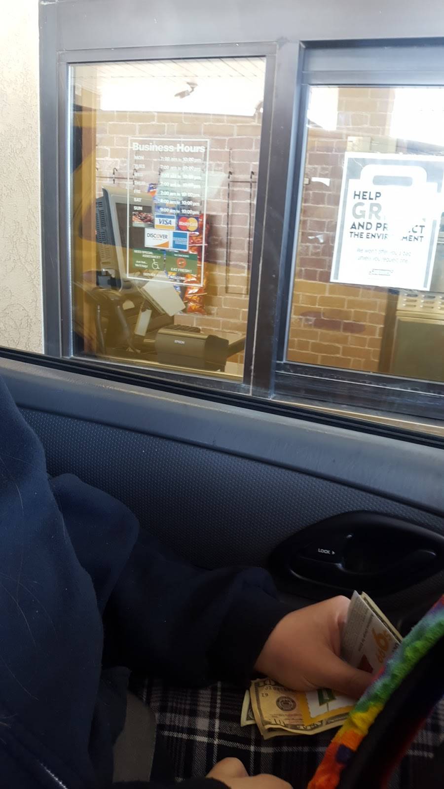 Subway | meal takeaway | 1905 E Hwy 7, Montevideo, MN 56265, USA | 3202692233 OR +1 320-269-2233