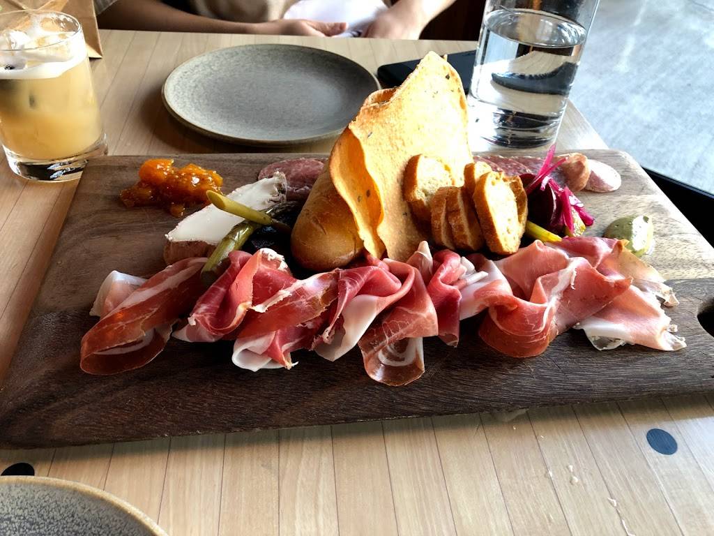 Seaplane Kitchen & Bar | restaurant | 6704 NE 181st St, Kenmore, WA 98028, USA | 4254081646 OR +1 425-408-1646