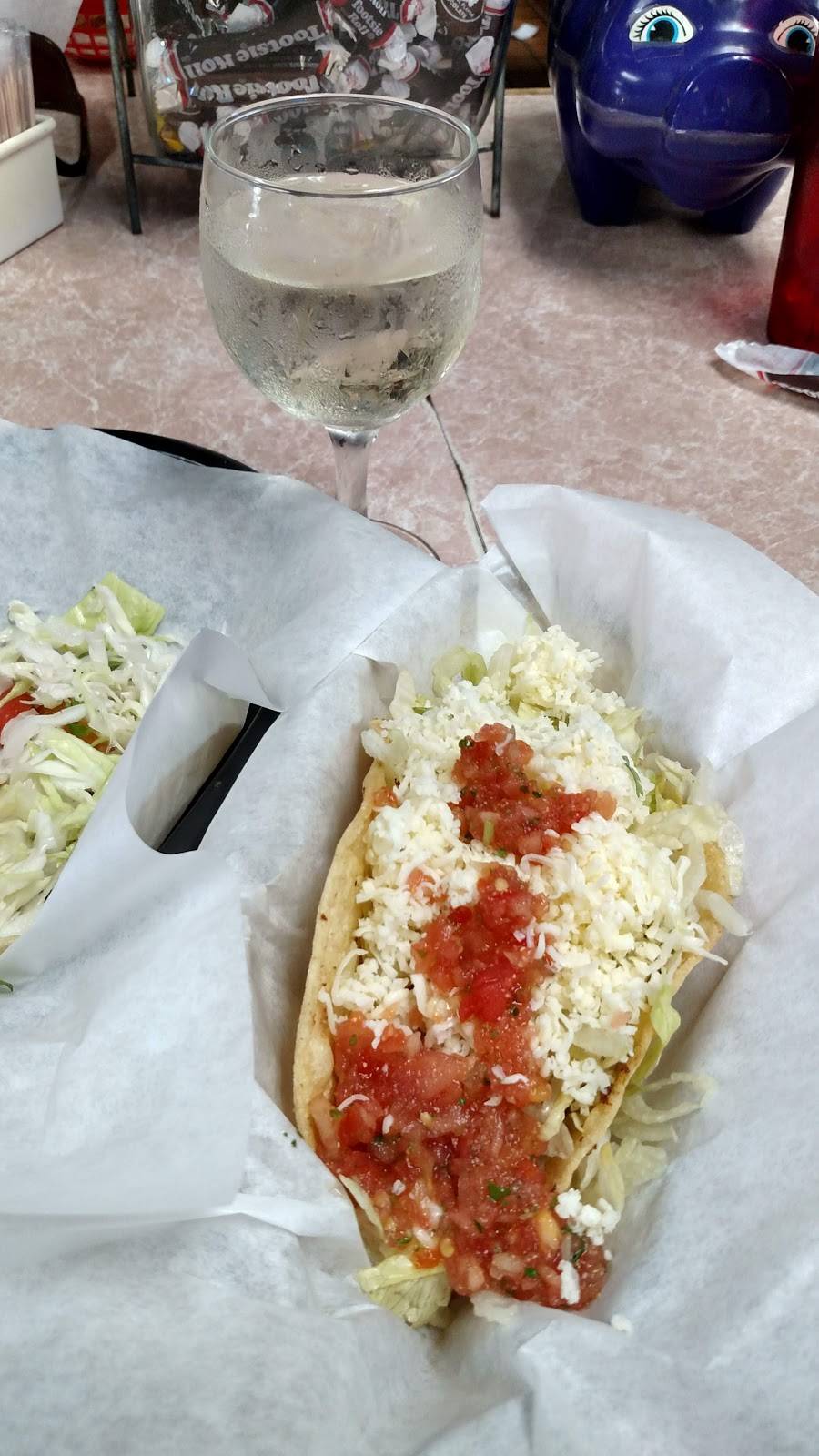 Esthers Taco House | restaurant | 2001 E Orangethorpe Ave, Placentia, CA 92870, USA | 7149962397 OR +1 714-996-2397