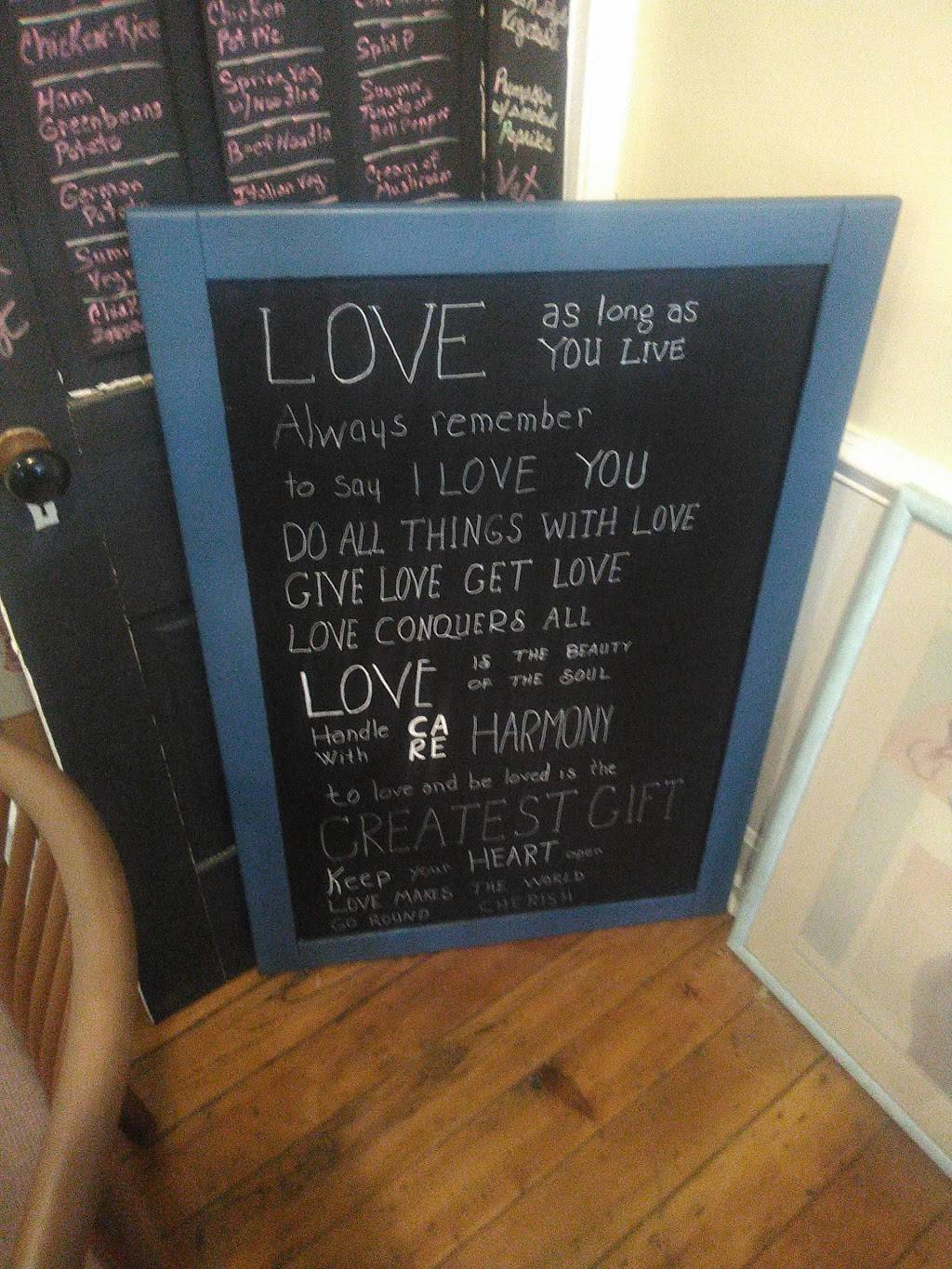 Lilis Place | restaurant | 10 W Pomfret St, Carlisle, PA 17013, USA | 7172450003 OR +1 717-245-0003