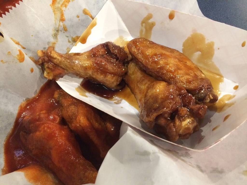 Buffalo Wings & Ribs | restaurant | 4636 Coldwater Rd, Fort Wayne, IN 46825, USA | 2604829464 OR +1 260-482-9464