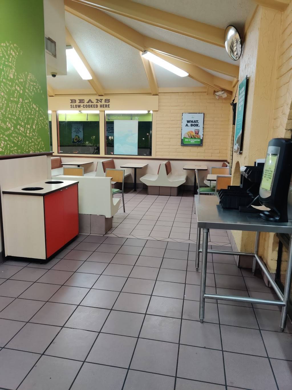 Del Taco | meal takeaway | 1155 B St, San Diego, CA 92101, USA | 6192398226 OR +1 619-239-8226