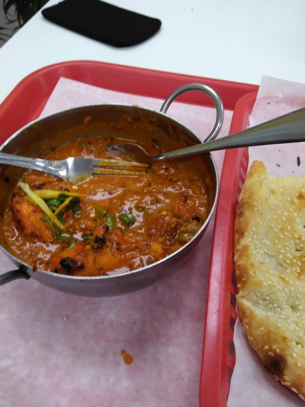 Royal Guard Fish & Chip | restaurant | 389 Main St, Danbury, CT 06810, USA | 2037911635 OR +1 203-791-1635