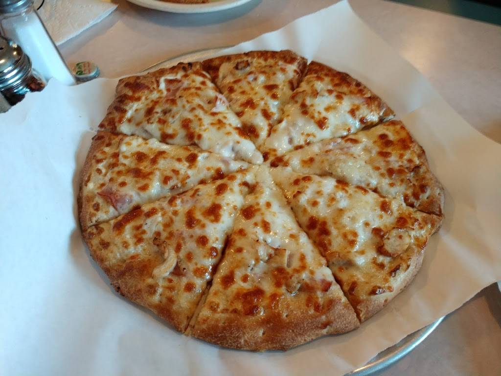 Main Street Pizza | meal delivery | 106 Main St, Star Prairie, WI 54026, USA | 7152487447 OR +1 715-248-7447