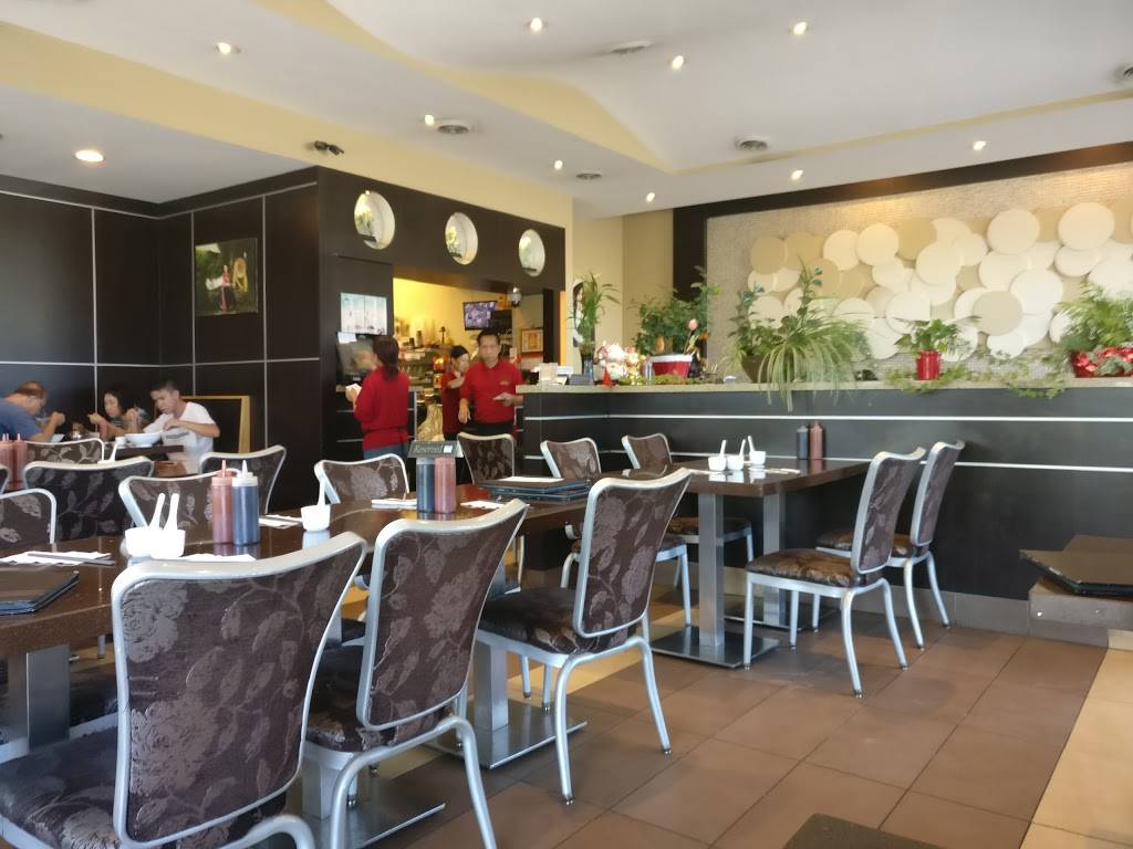 Xe Lua Restaurant | restaurant | 10060 Bayview Ave, Richmond Hill, ON L4C 2K9, Canada | 9057808688 OR +1 905-780-8688