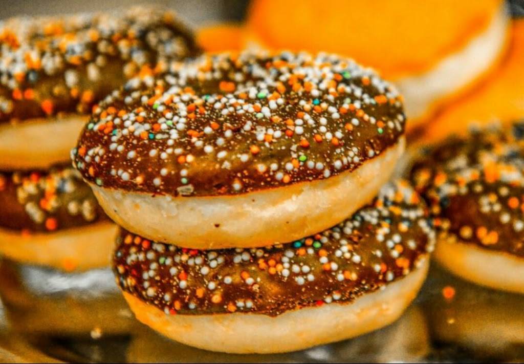 Krispy Kreme | bakery | 1170 Haddon Ave, Collingswood, NJ 08108, USA | 8562699255 OR +1 856-269-9255