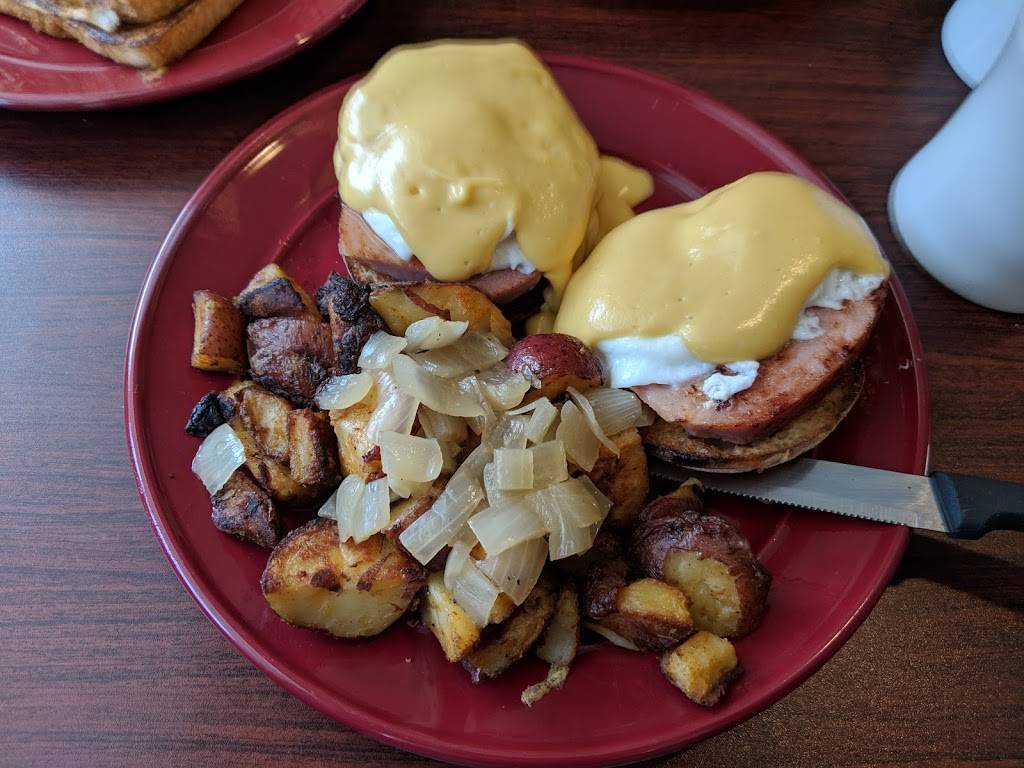 Old Village Grille | restaurant | 25 Brookfield Rd, Fiskdale, MA 01518, USA | 5083472255 OR +1 508-347-2255