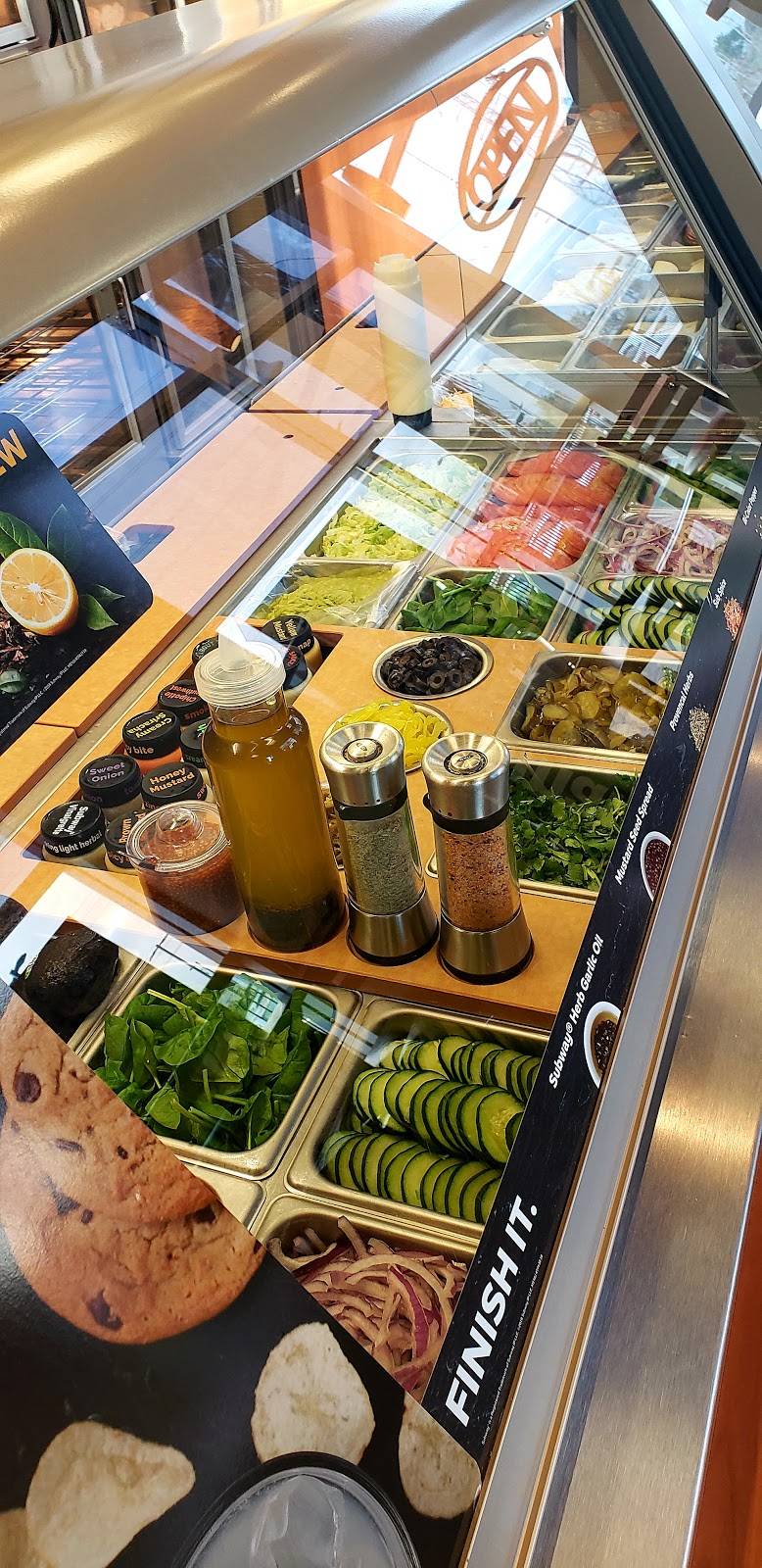 Subway | restaurant | 3016 E Colorado Blvd, Pasadena, CA 91107, USA | 6267969283 OR +1 626-796-9283