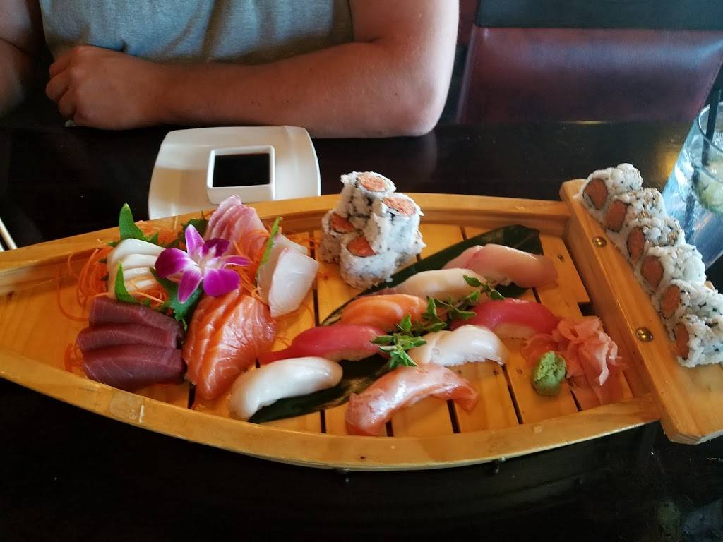 Osaka Sushi and Hibachi | restaurant | 9000 Hudson Rd #622, Woodbury, MN 55125, USA | 6517313333 OR +1 651-731-3333