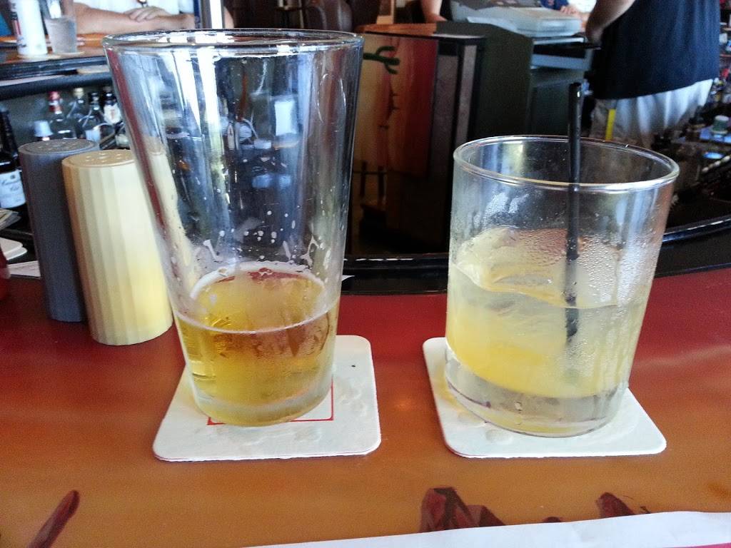 Corner Stables | restaurant | 2575 S Queen St, York, PA 17402, USA | 7177414320 OR +1 717-741-4320