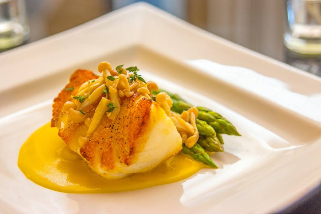 The Landmark Restaurant | restaurant | 3015 Oak Lawn Ave, Dallas, TX 75219, USA | 2142243152 OR +1 214-224-3152