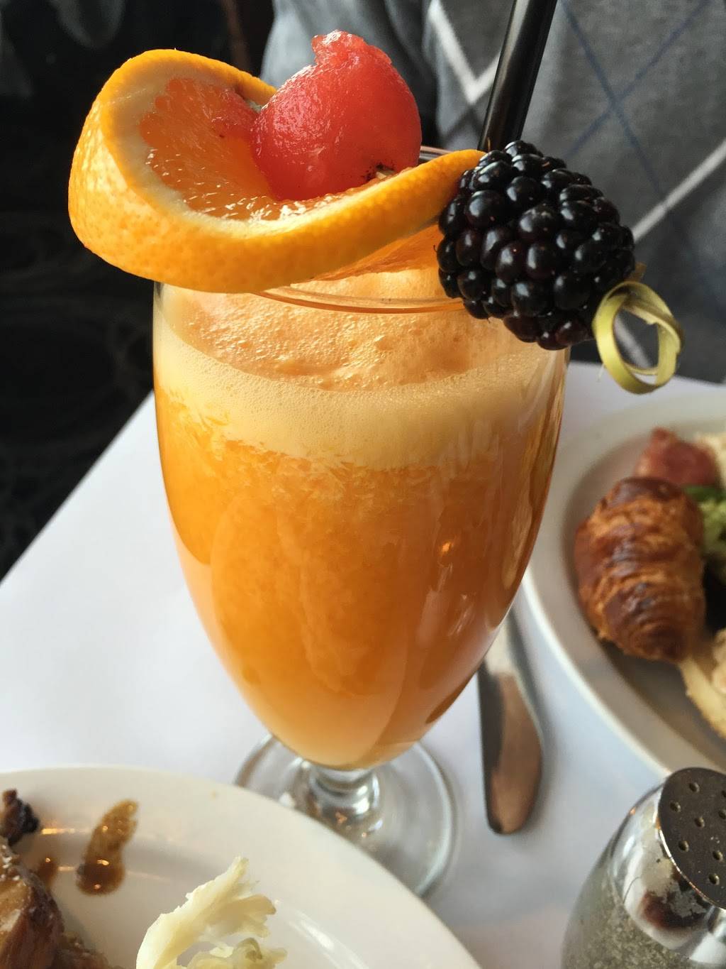 Portovino | restaurant | 8940 Boulevard Leduc #30, Brossard, QC J4Y 0G4, Canada | 4504458716 OR +1 450-445-8716