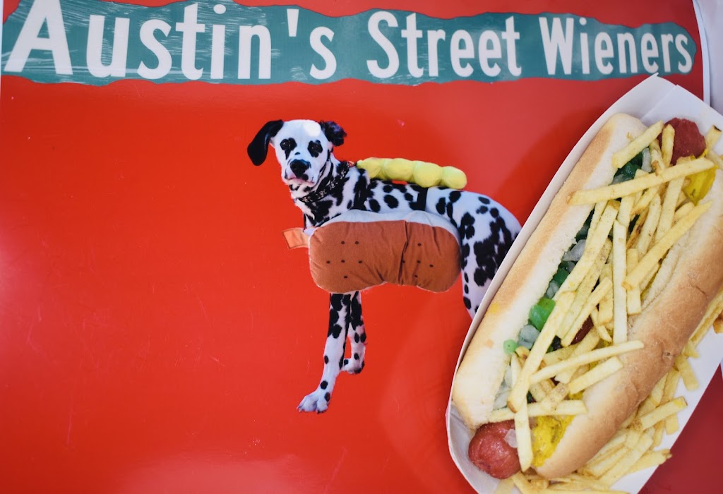 Austins Street Wieners | meal takeaway | 2807 N Christiana Ave, Chicago, IL 60647, USA | 7735640833 OR +1 773-564-0833