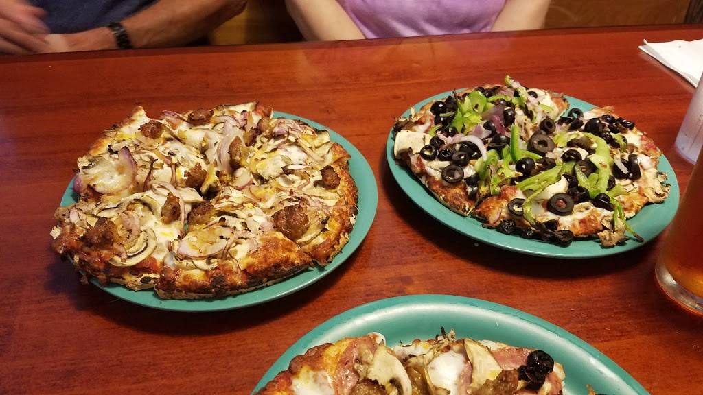 Track Town Pizza | restaurant | 1809 Franklin Blvd, Eugene, OR 97403, USA | 5412848484 OR +1 541-284-8484