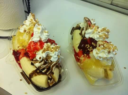 Munchees Mania | restaurant | 19310 Conant St, Detroit, MI 48234, USA | 3133699949 OR +1 313-369-9949