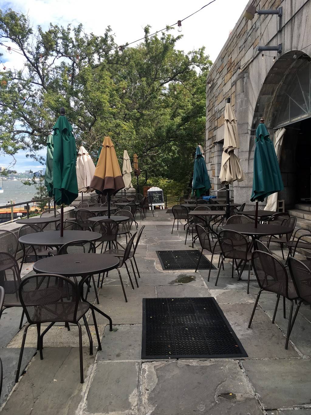 Boat Basin Cafe | cafe | W 79th St, New York, NY 10024, USA | 2124965542 OR +1 212-496-5542