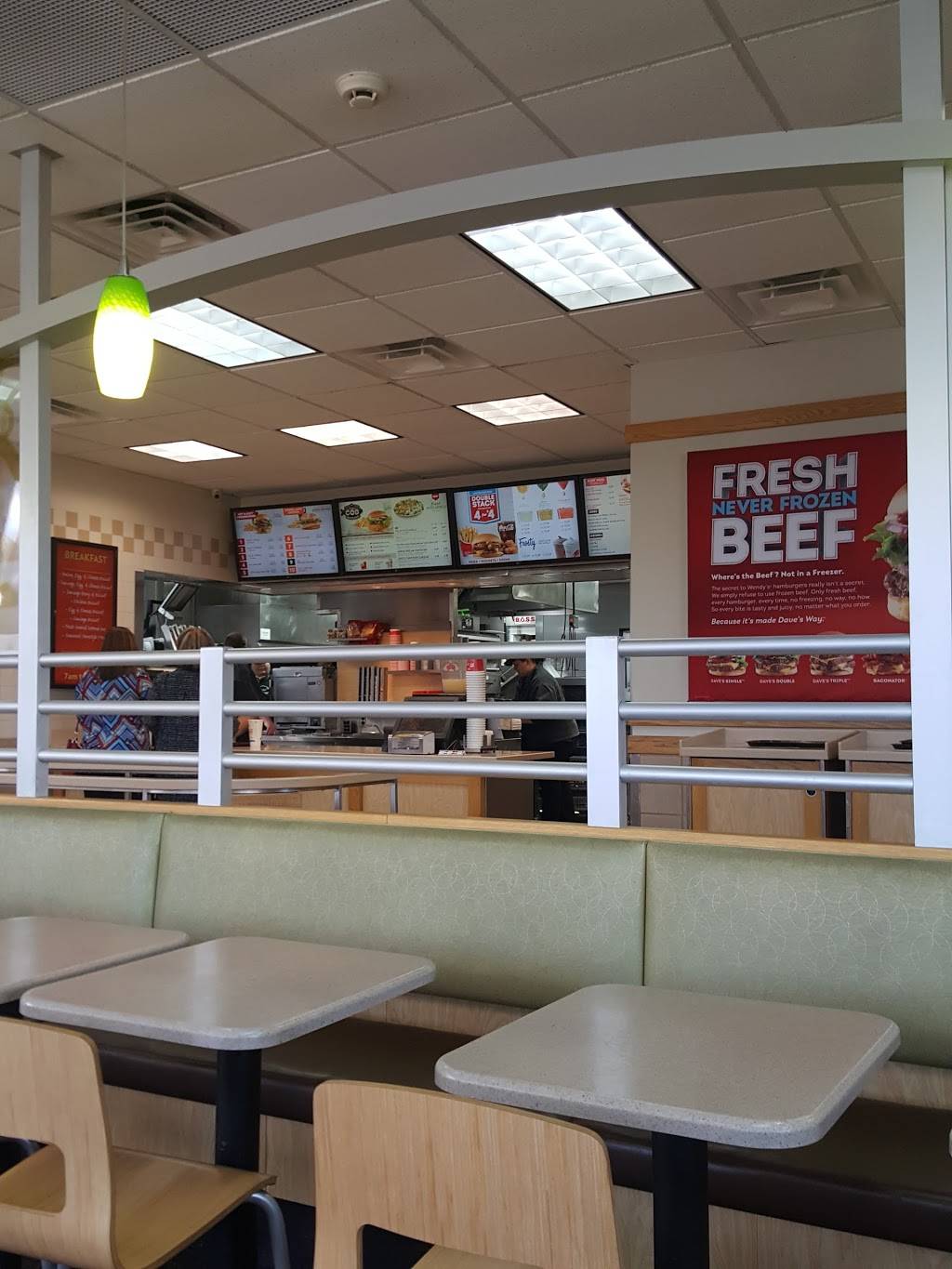 Wendys | restaurant | 39 Days Inn Dr, Kuttawa, KY 42055, USA | 2703880373 OR +1 270-388-0373