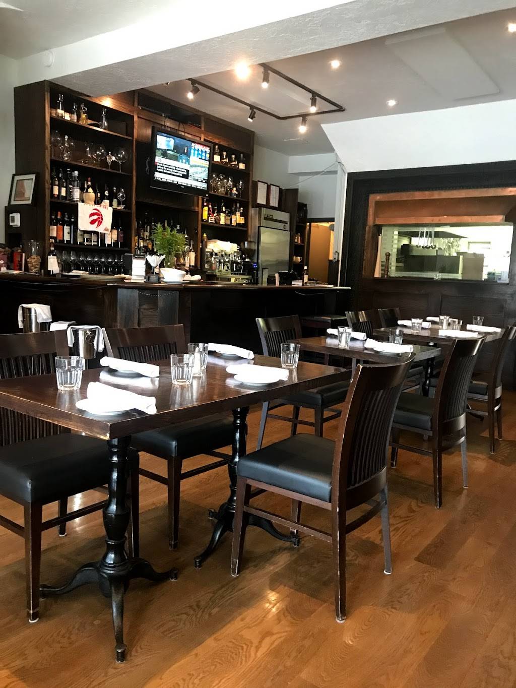 Sorsi e Morsi | restaurant | 4900 Dundas St W, Etobicoke, ON M9A 1B5, Canada | 4162322250 OR +1 416-232-2250