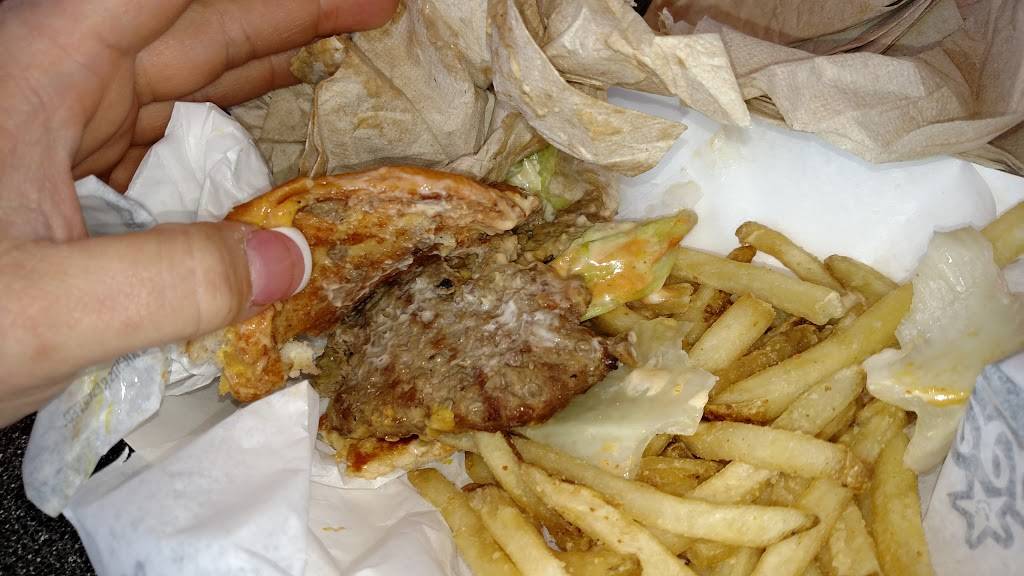 Hardees | restaurant | 76 E Midland Trail, Lexington, VA 24450, USA | 5404635003 OR +1 540-463-5003