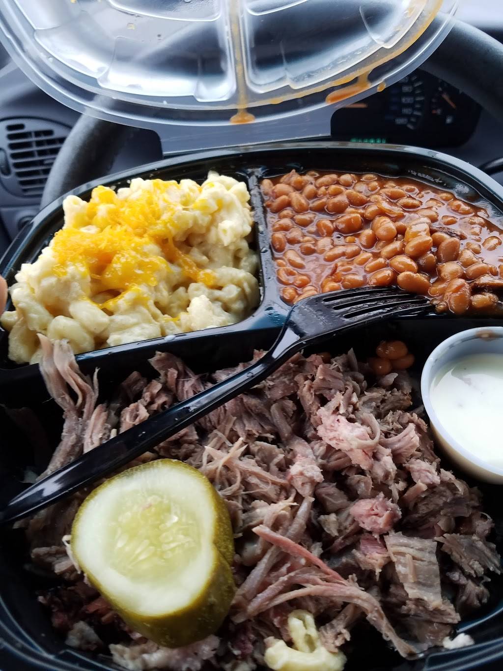 Dixie Bones BBQ Post | restaurant | 1917 Plank Rd, Fredericksburg, VA 22401, USA | 5404798299 OR +1 540-479-8299