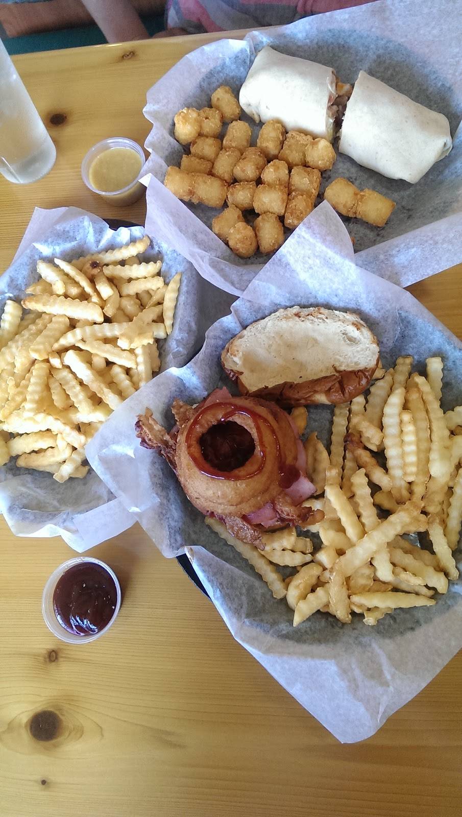 The Club Pub & Grill | restaurant | 10081 Co Rd 138, St Cloud, MN 56301, USA | 3202513965 OR +1 320-251-3965