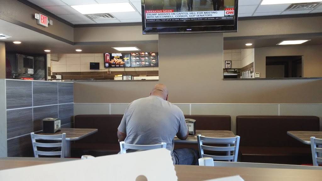 Hardees | restaurant | 2518 Carolina Beach Rd, Wilmington, NC 28401, USA | 9107623904 OR +1 910-762-3904