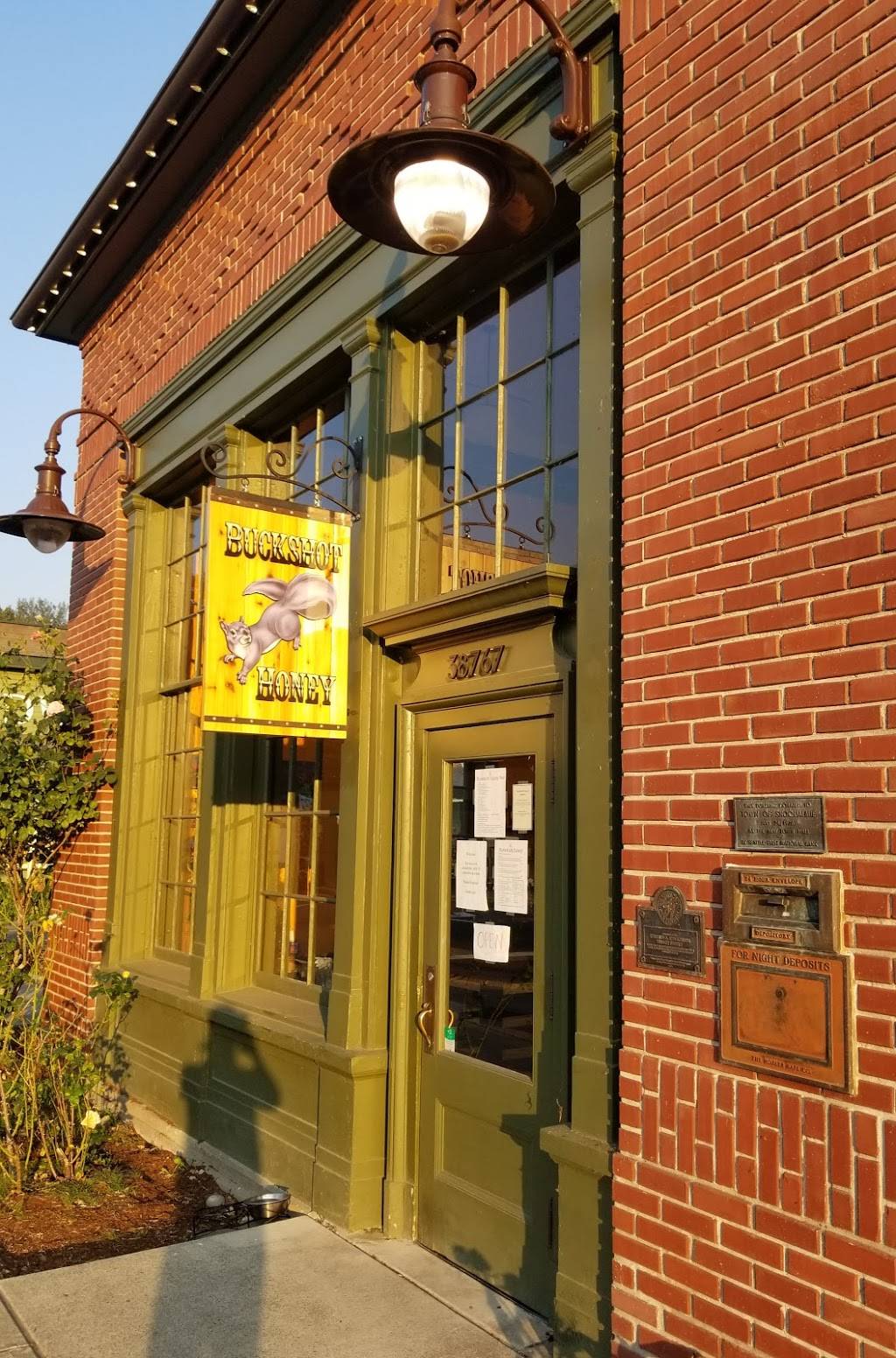 Buckshot Honey | restaurant | 38767 SE River St, Snoqualmie, WA 98065, USA | 4252920200 OR +1 425-292-0200