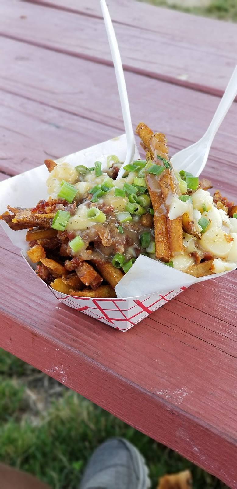 Congdons After Dark Food Truck Park | restaurant | 1100 Post Rd, Wells, ME 04090, USA | 2076464219 OR +1 207-646-4219