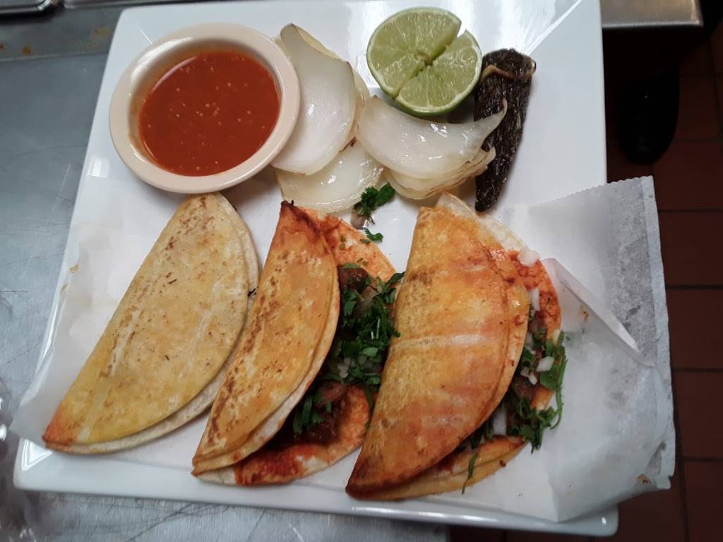 La Fuente Azteca Mexican Cuisine | restaurant | 1505 Lynnhaven Pkwy, Virginia Beach, VA 23453, USA | 7573012783 OR +1 757-301-2783